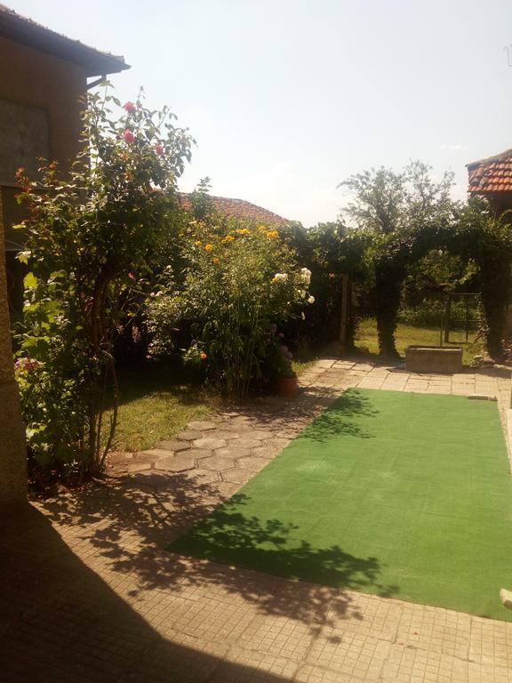 Guest House Emiliya Ovchartsi  Dış mekan fotoğraf